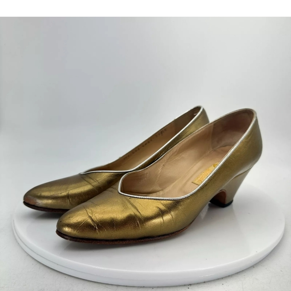 Gucci Women Size EU 35.5 AA US 5 Gold Leather Point Toe Heel Shoes - Picture 1 of 16